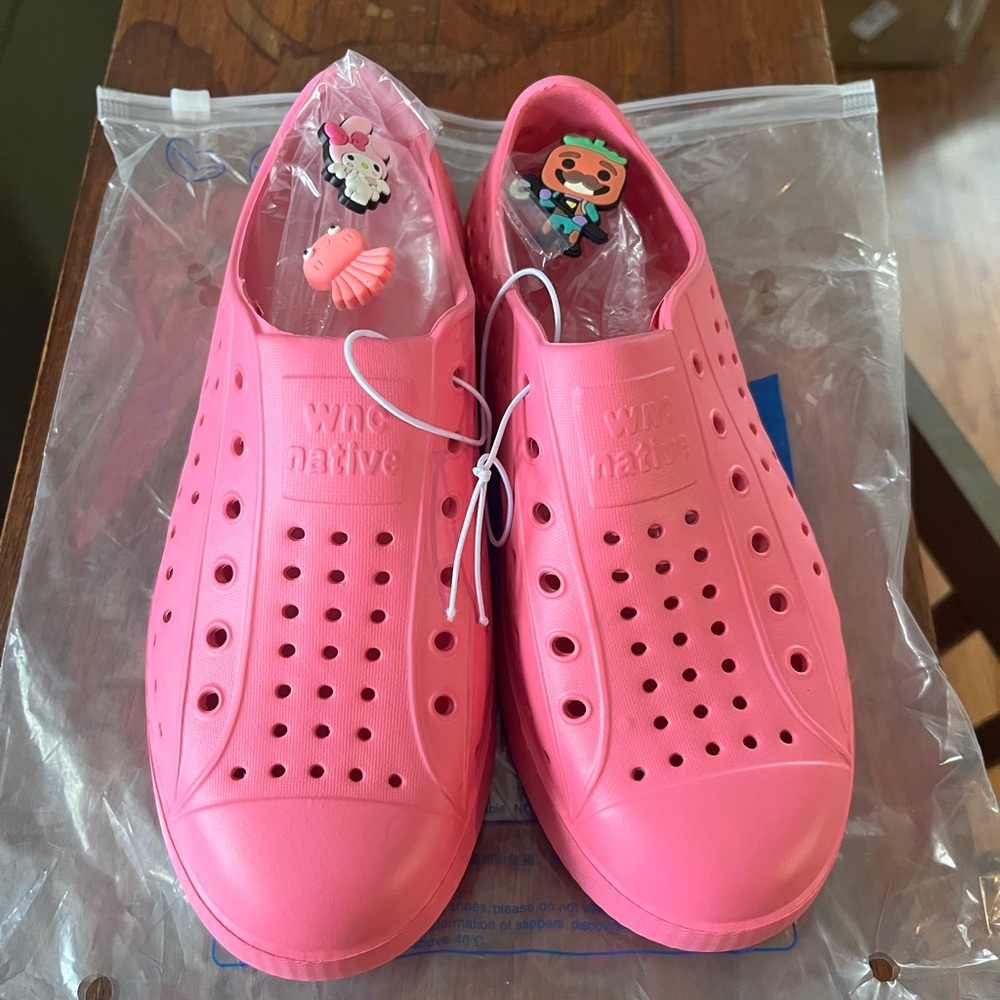 Kids rubber shoe